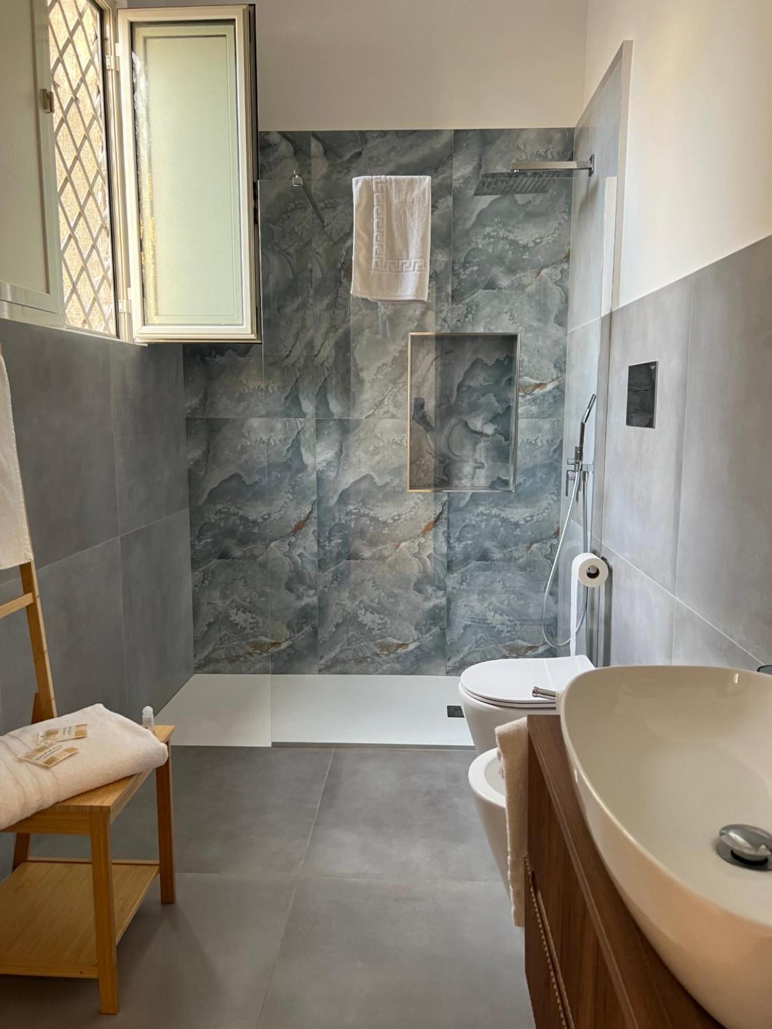 Ninetta A Toledo Appartement Napels Buitenkant foto